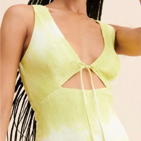 Sovere Nova Pleated midi Dress - Picture 3 of 6